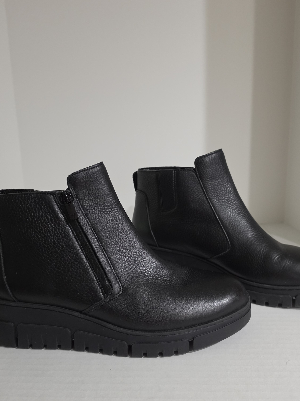 Vionic, Uptown Sur, zip ankle boot, black, weatherproof